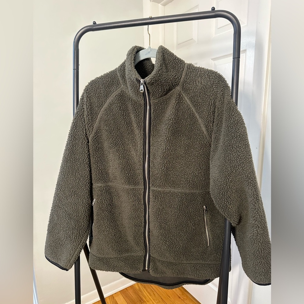 Old Navy Active Black Sherpa Jacket